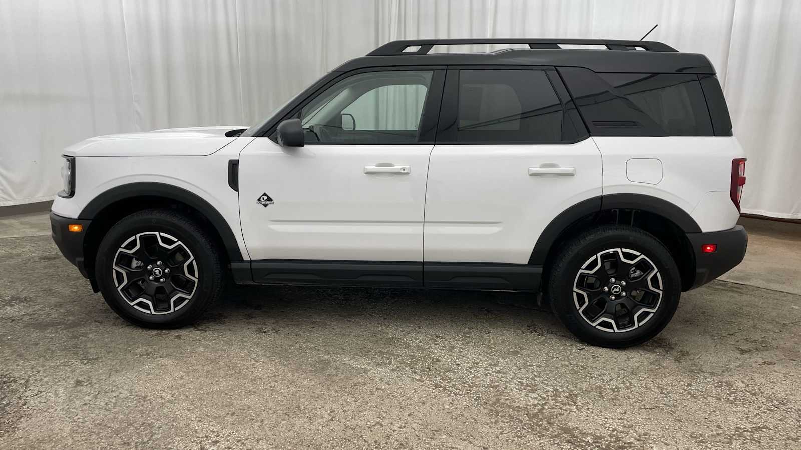 Thumbnail: 2025 Ford Bronco Sport - 29