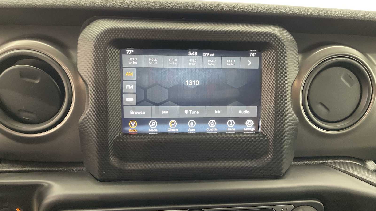 Thumbnail: 2023 Jeep Gladiator - 18