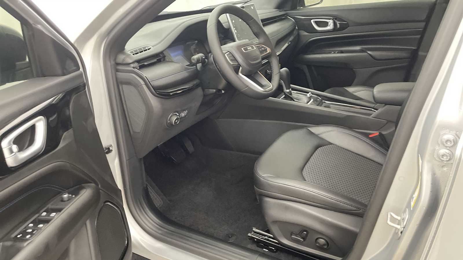 Thumbnail: 2026 Jeep Compass - 2