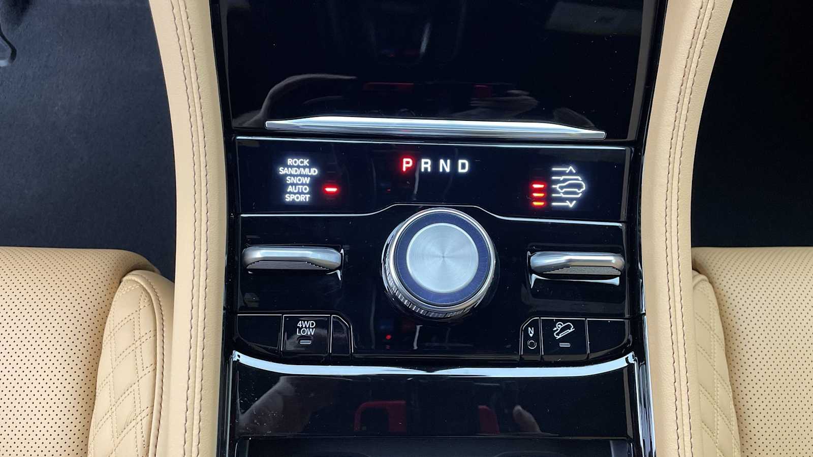 Thumbnail: 2025 Jeep Grand Cherokee - 23