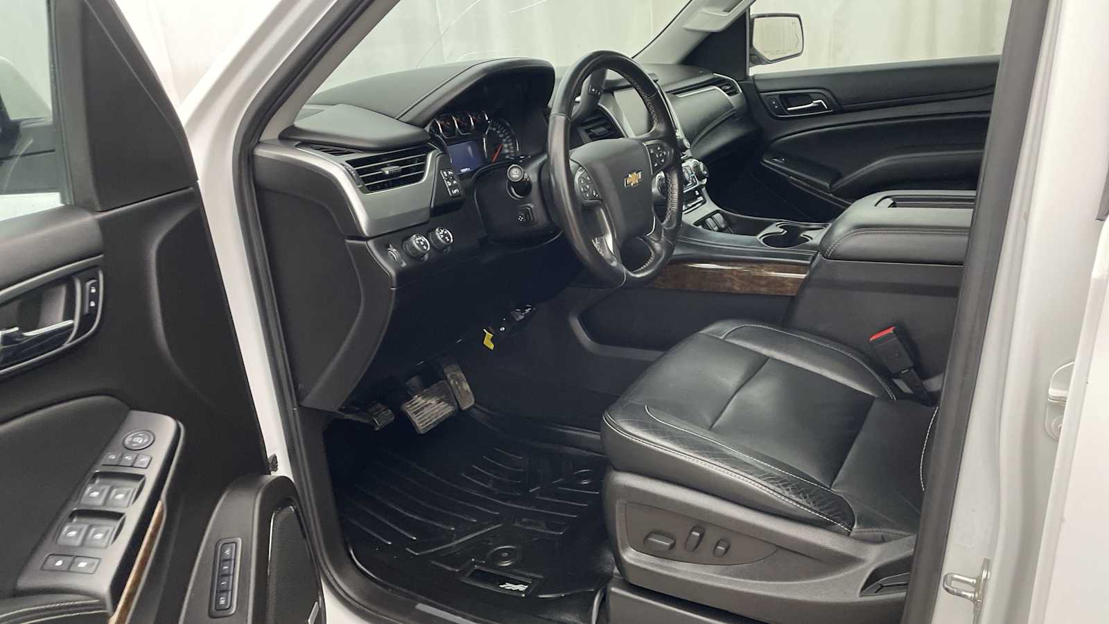 Thumbnail: 2016 Chevrolet Tahoe - 2