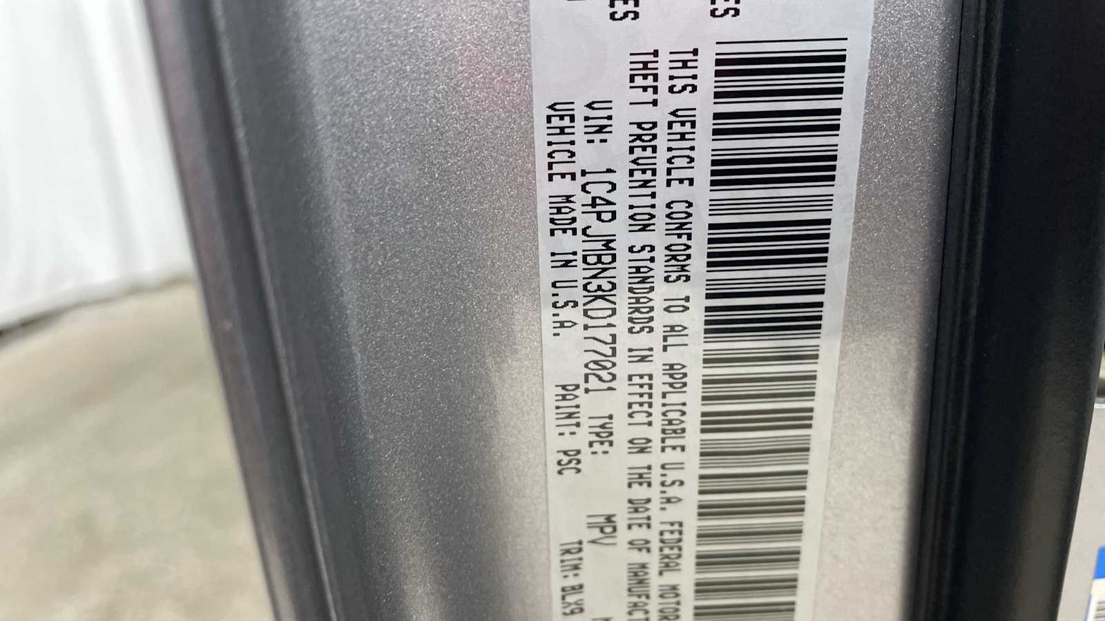 Thumbnail: 2019 Jeep Cherokee - 31