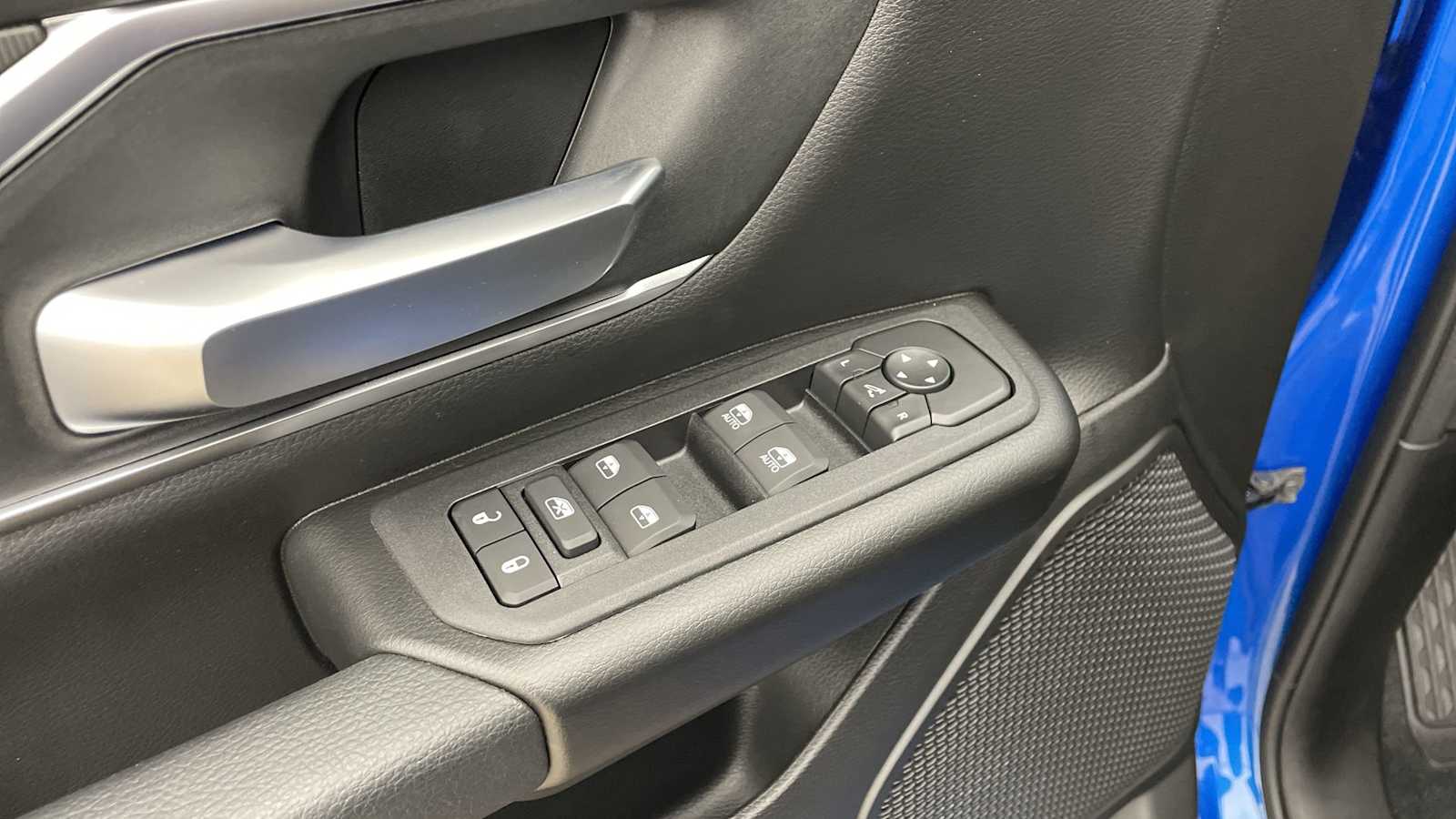 Thumbnail: 2026 RAM 1500 - 7