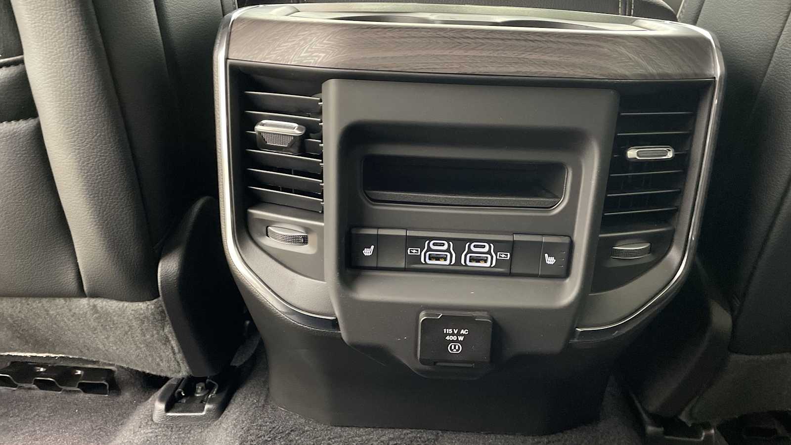 Thumbnail: 2026 RAM 1500 - 26