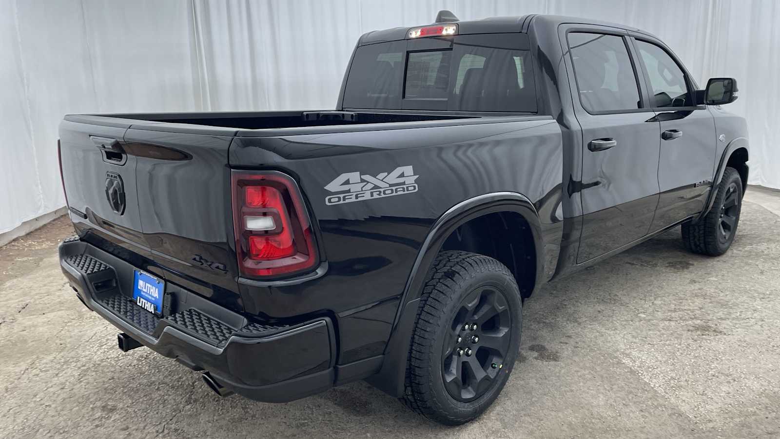 Thumbnail: 2026 RAM 1500 - 32