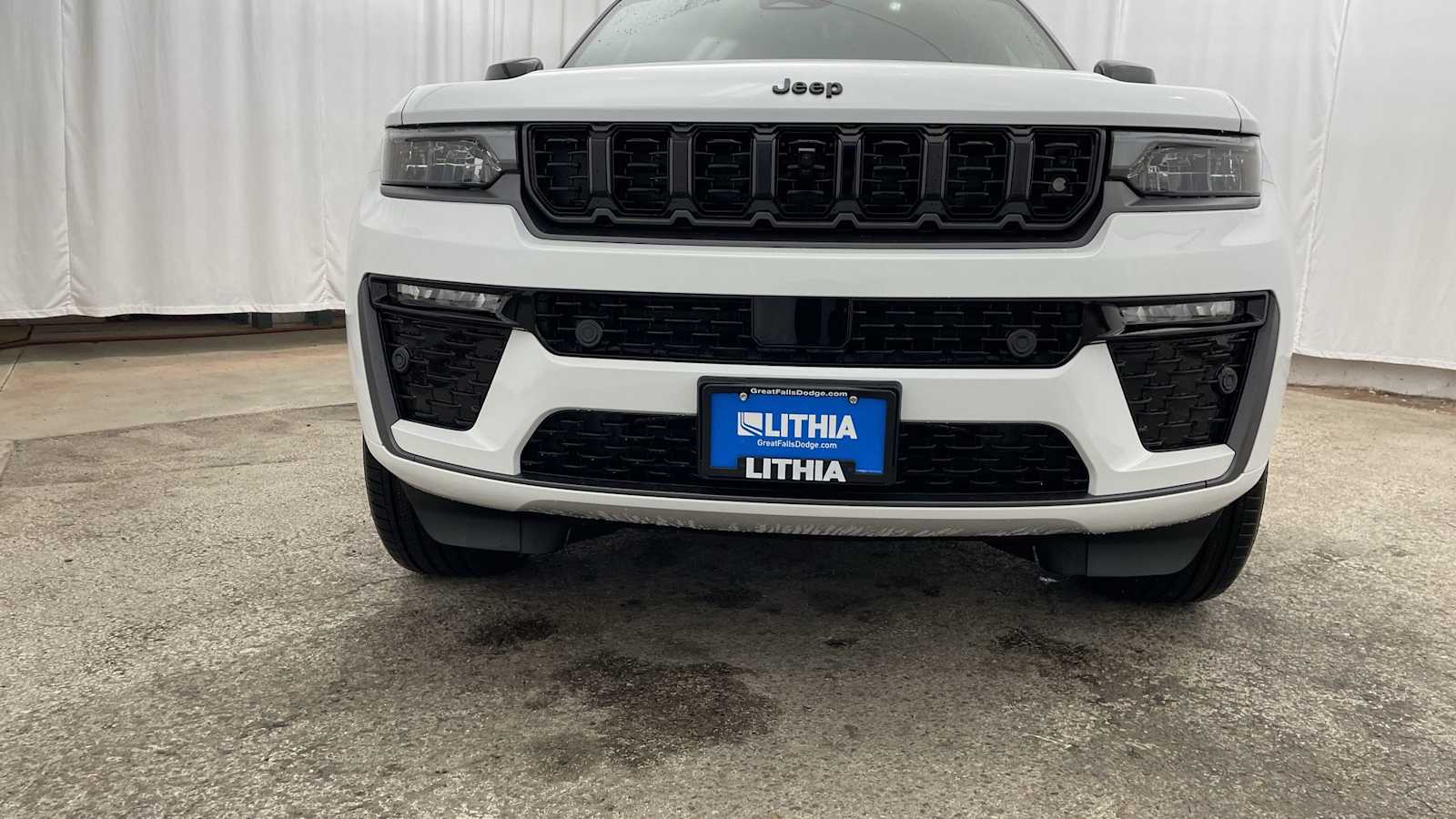 Thumbnail: 2026 Jeep Grand Cherokee L - 42