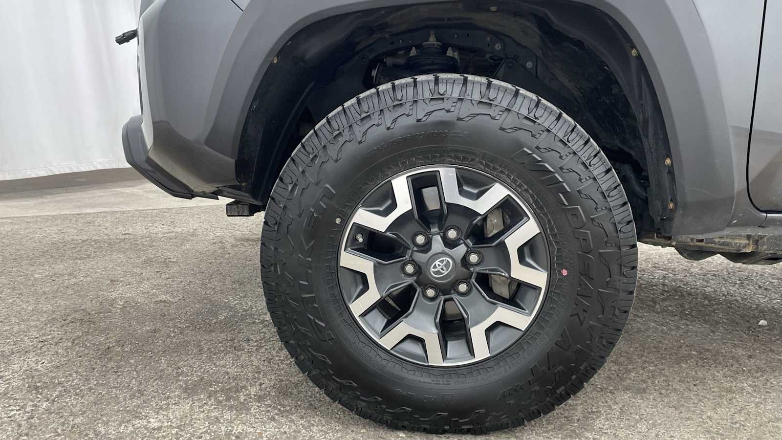 Thumbnail: 2019 Toyota Tacoma - 39