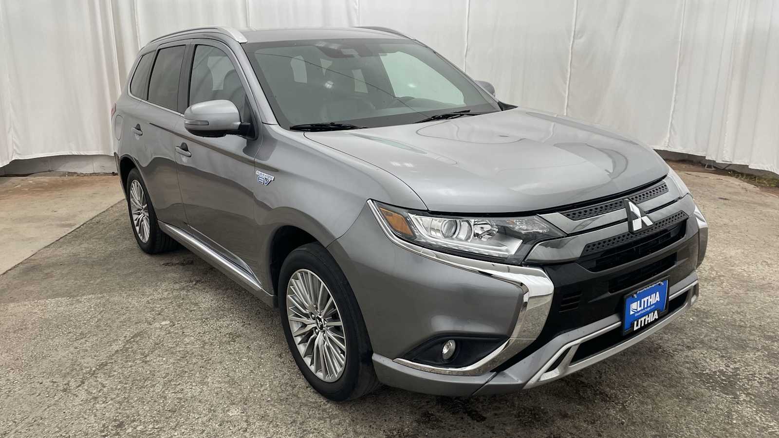 Thumbnail: 2022 Mitsubishi Outlander - 33