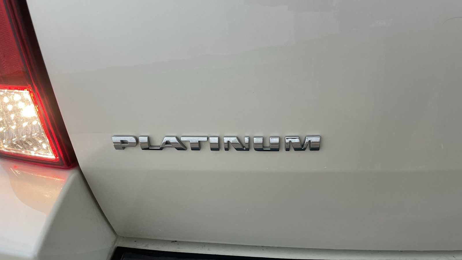 Thumbnail: 2013 Cadillac Escalade - 27