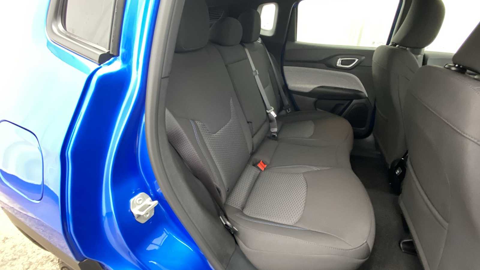 Thumbnail: 2025 Jeep Compass - 9