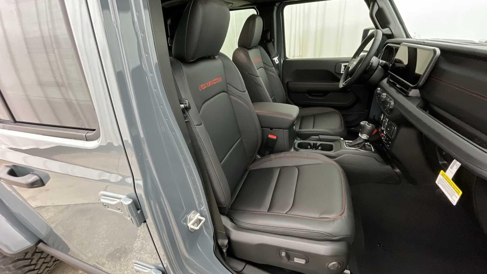Thumbnail: 2026 Jeep Gladiator - 11