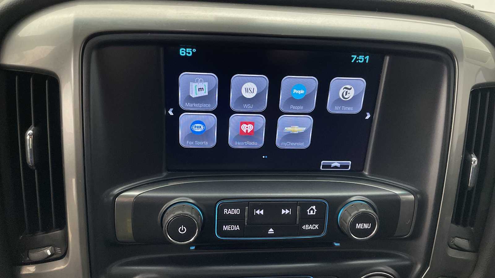 Thumbnail: 2018 Chevrolet Silverado 3500 - 22