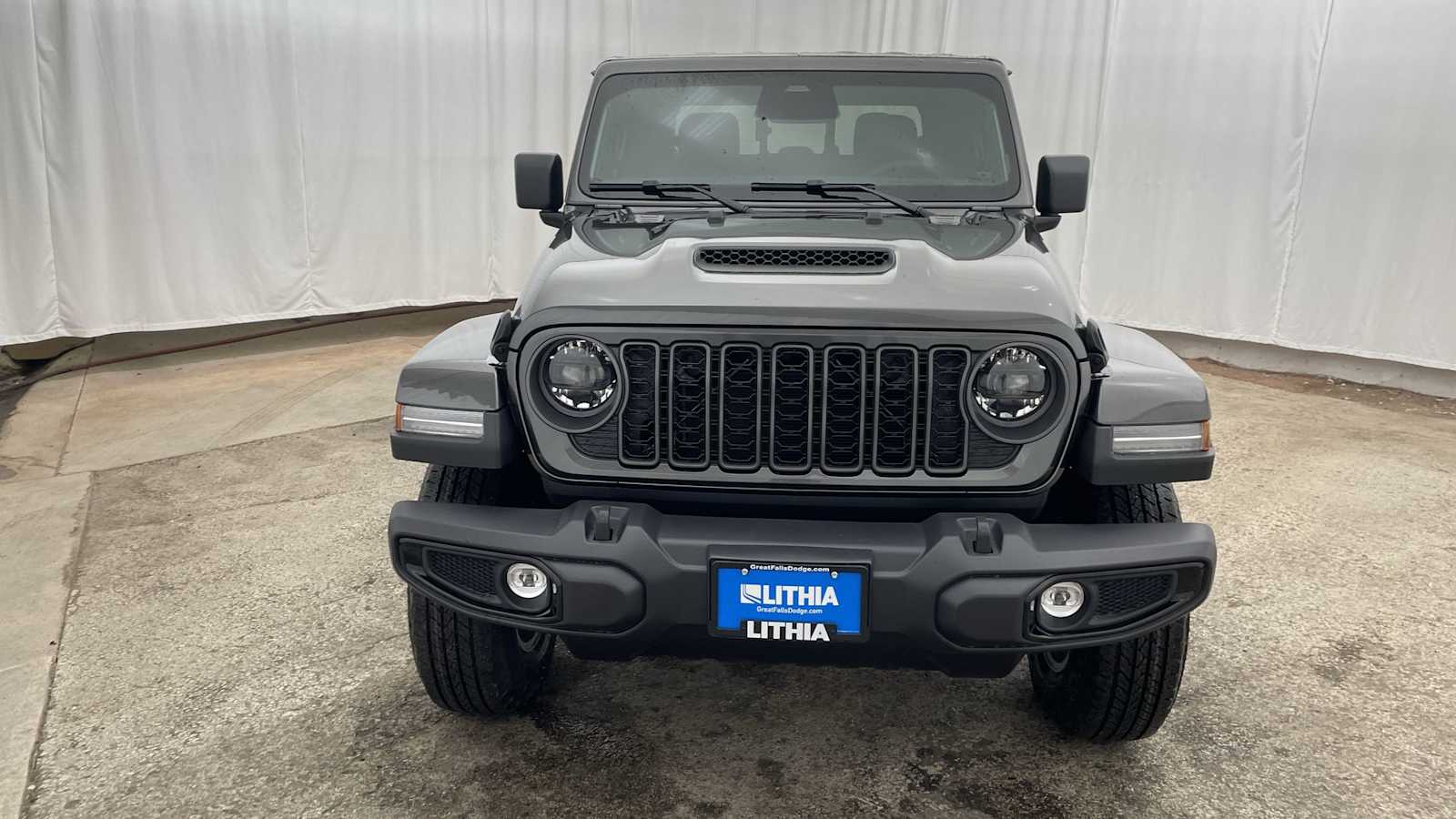 Thumbnail: 2026 Jeep Gladiator - 36