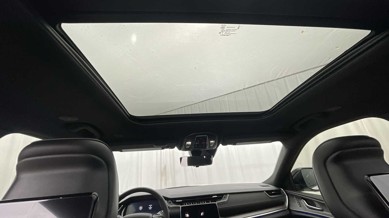 Thumbnail: 2025 Jeep Grand Cherokee - 9