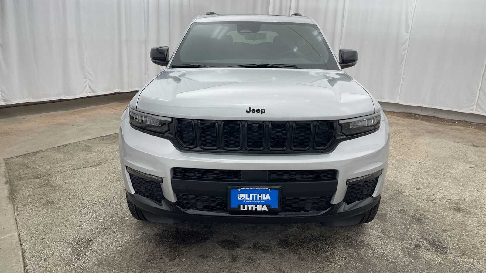 Thumbnail: 2025 Jeep Grand Cherokee - 41