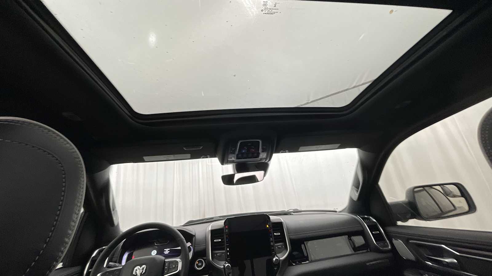 Thumbnail: 2026 RAM 1500 - 9