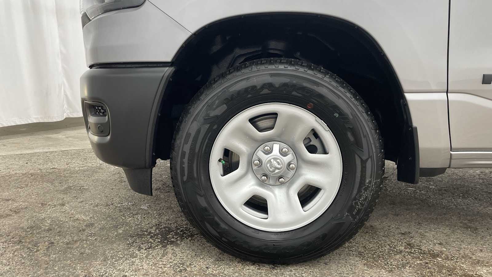 Thumbnail: 2025 RAM 1500 - 37