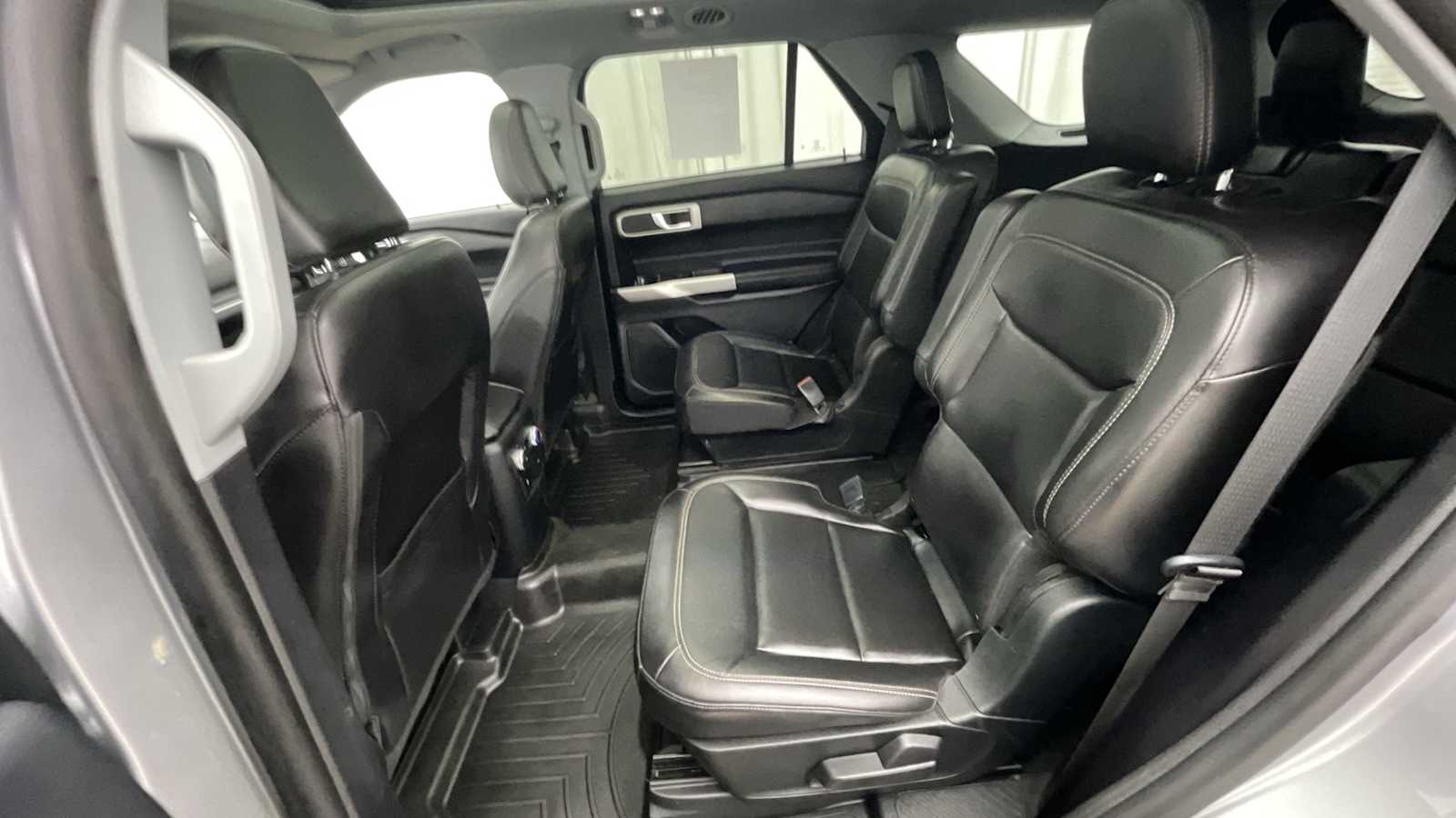 Thumbnail: 2022 Ford Explorer - 10