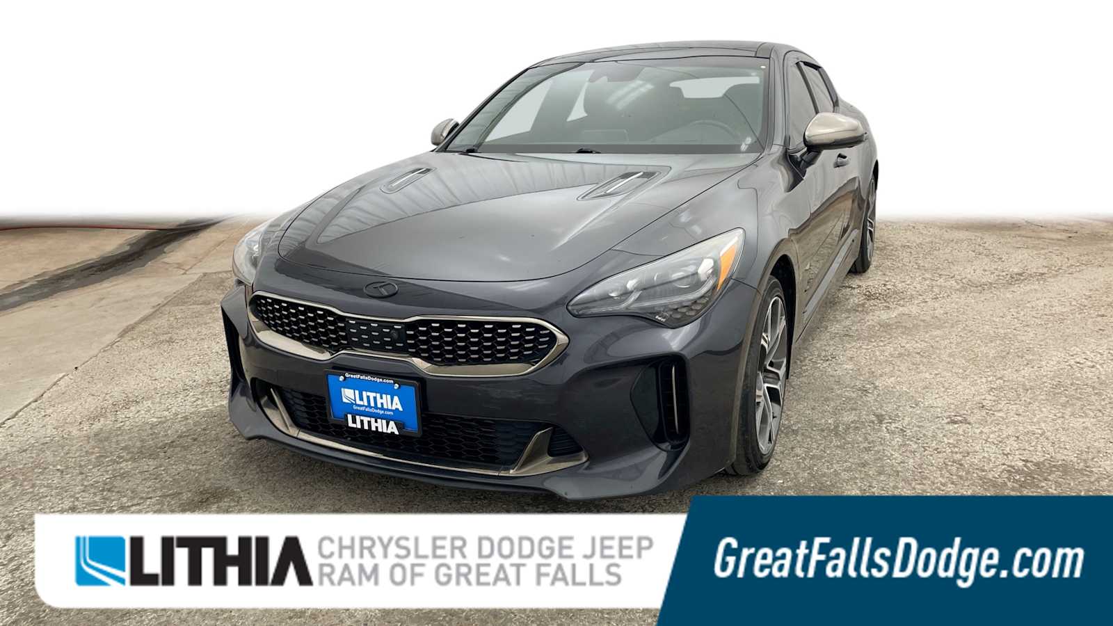 2019 Kia Stinger GT2's photo