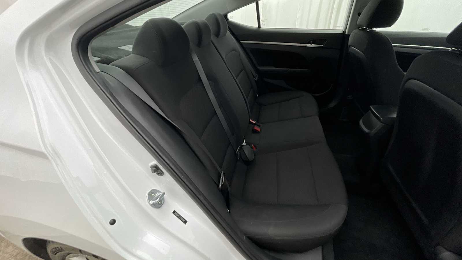 Thumbnail: 2020 Hyundai Elantra - 9