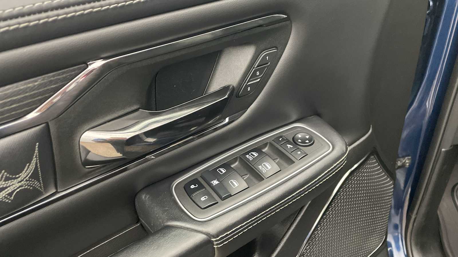 Thumbnail: 2022 RAM 1500 - 6