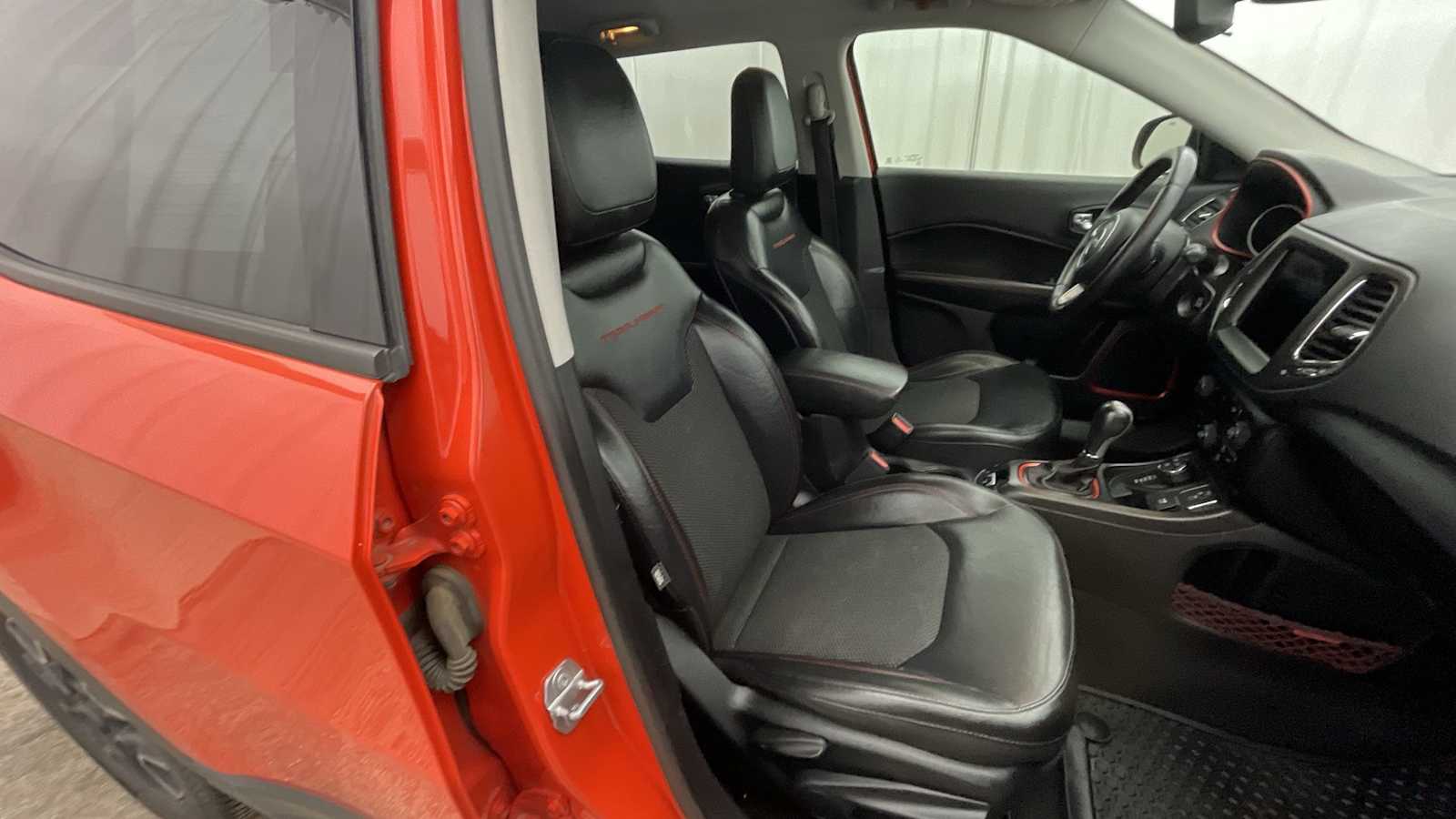 Thumbnail: 2019 Jeep Compass - 10