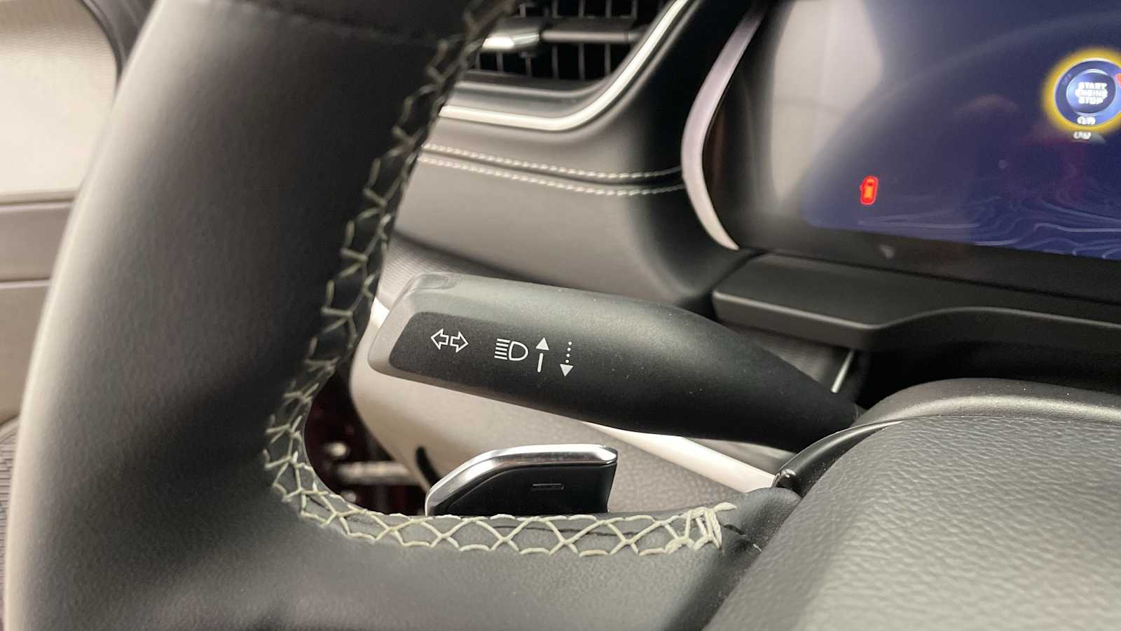 Thumbnail: 2023 Jeep Grand Cherokee - 16