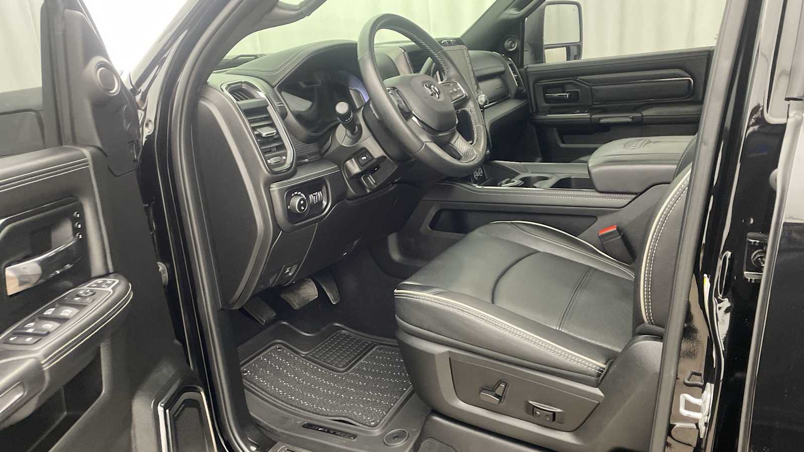 Thumbnail: 2024 RAM 3500 - 2