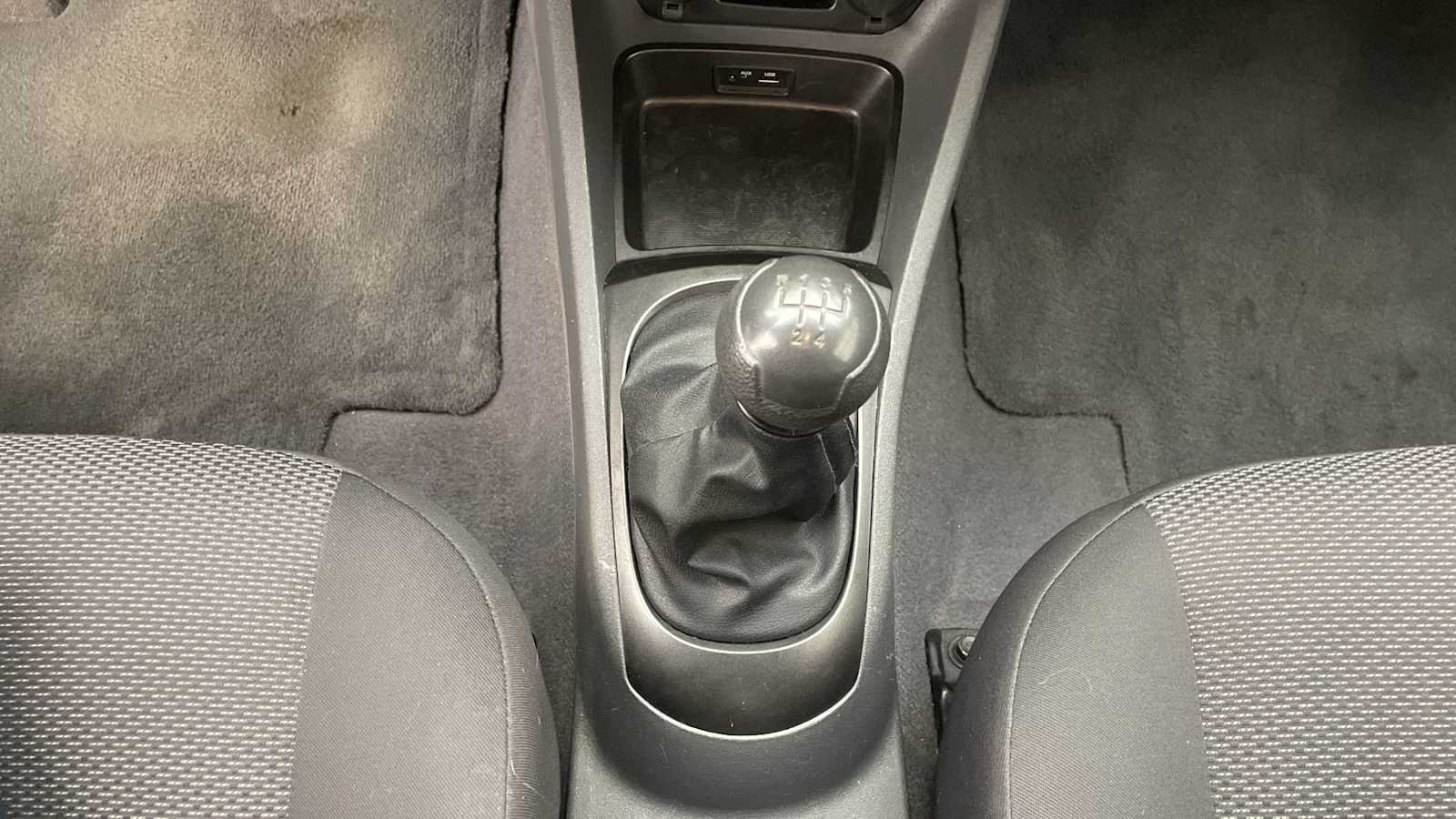 Thumbnail: 2011 Kia Rio - 16