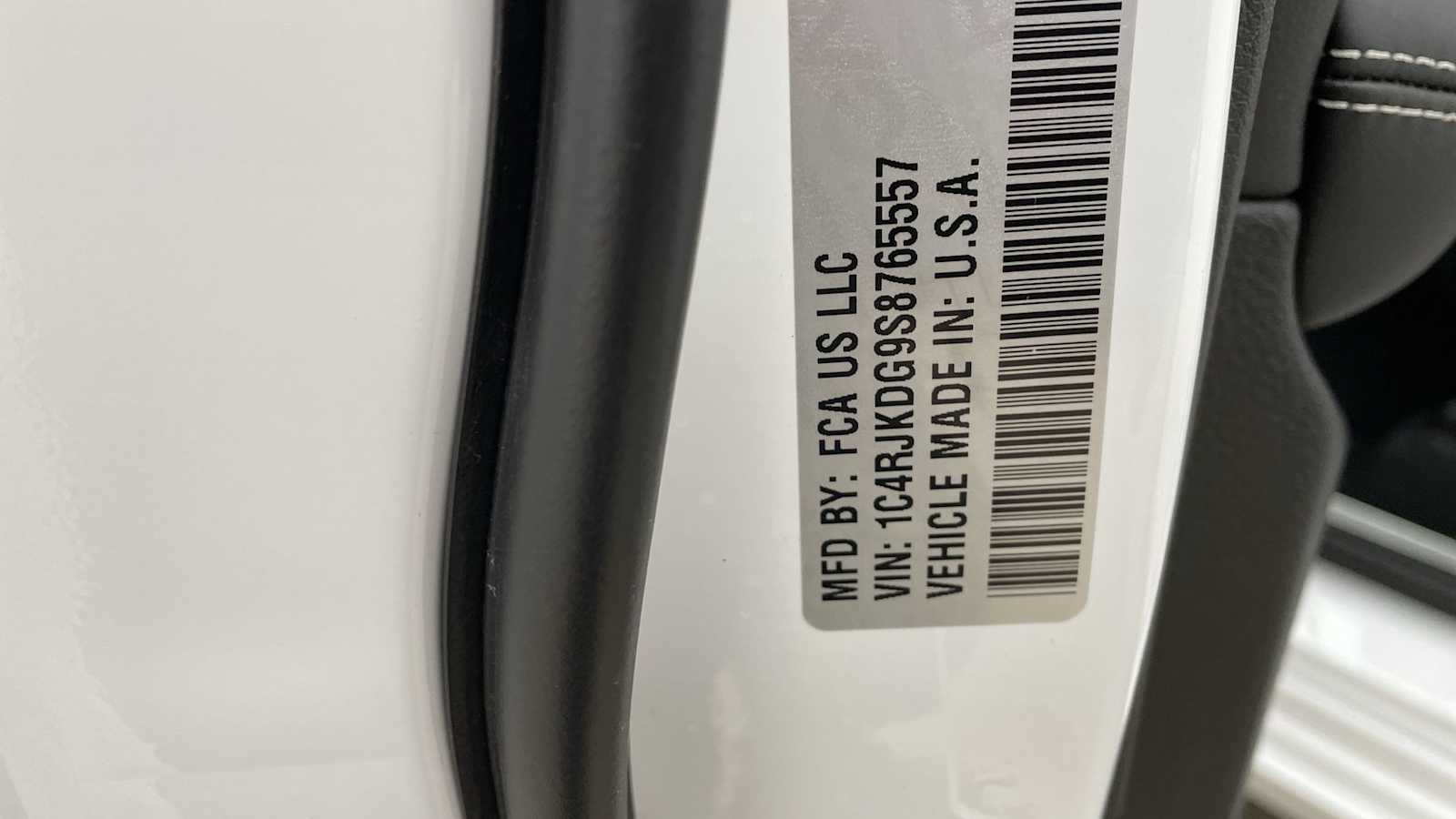 Thumbnail: 2025 Jeep Grand Cherokee - 33