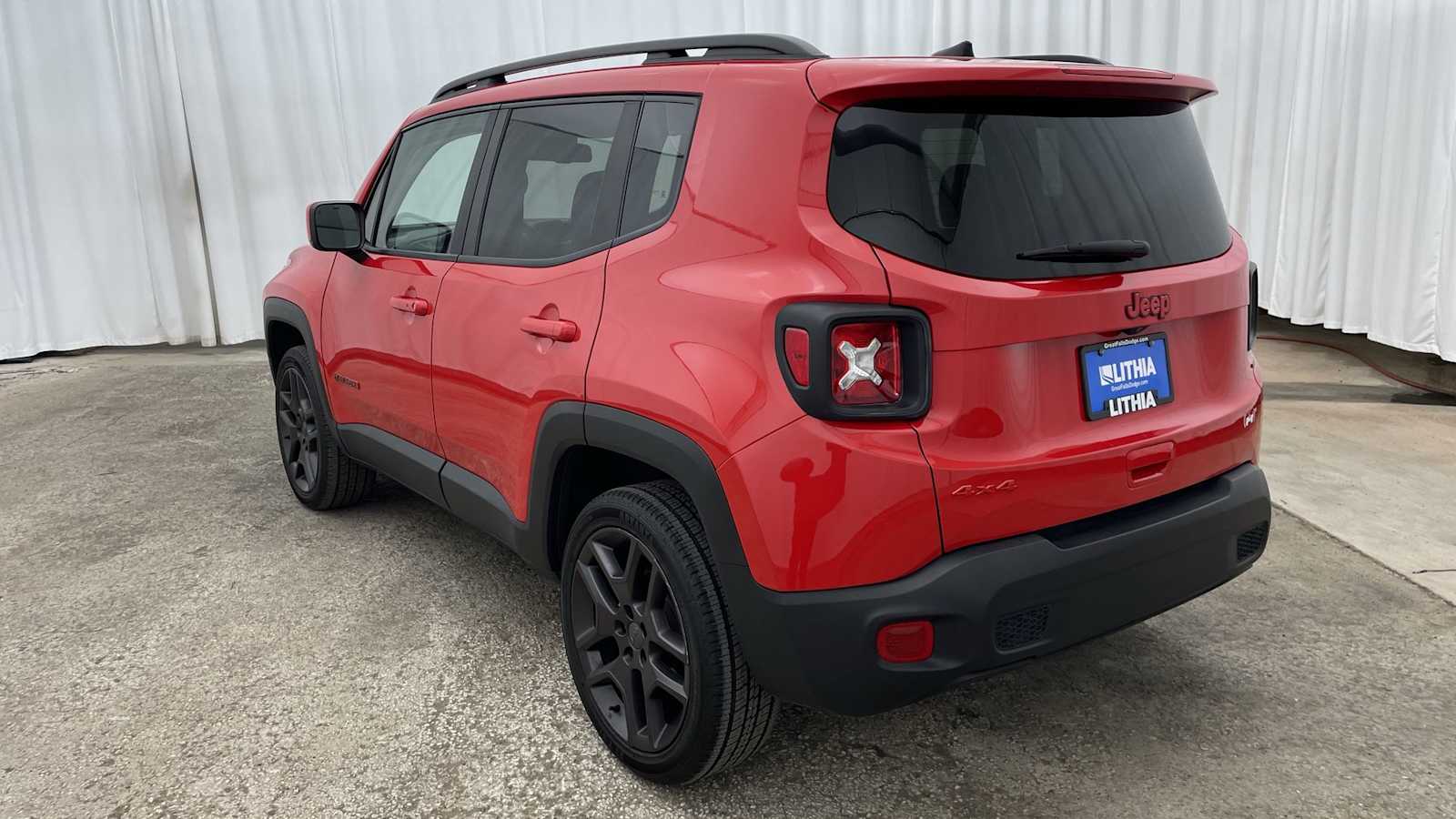 Thumbnail: 2022 Jeep Renegade - 31