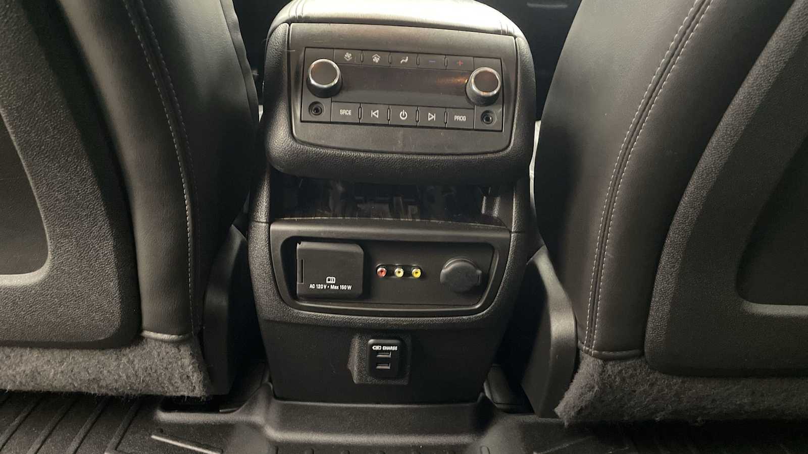 Thumbnail: 2015 GMC Acadia - 28