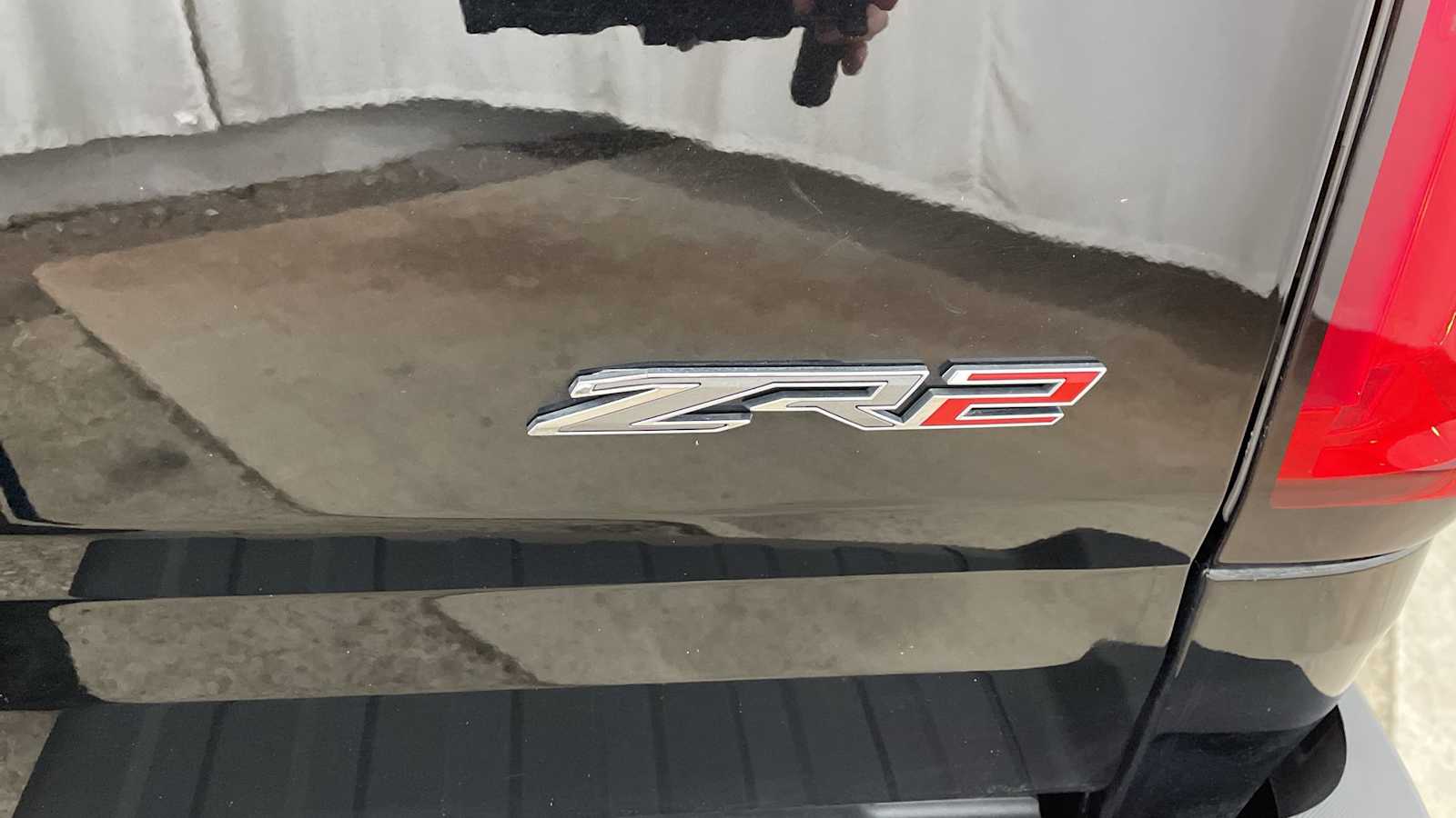 Thumbnail: 2022 Chevrolet Colorado - 28