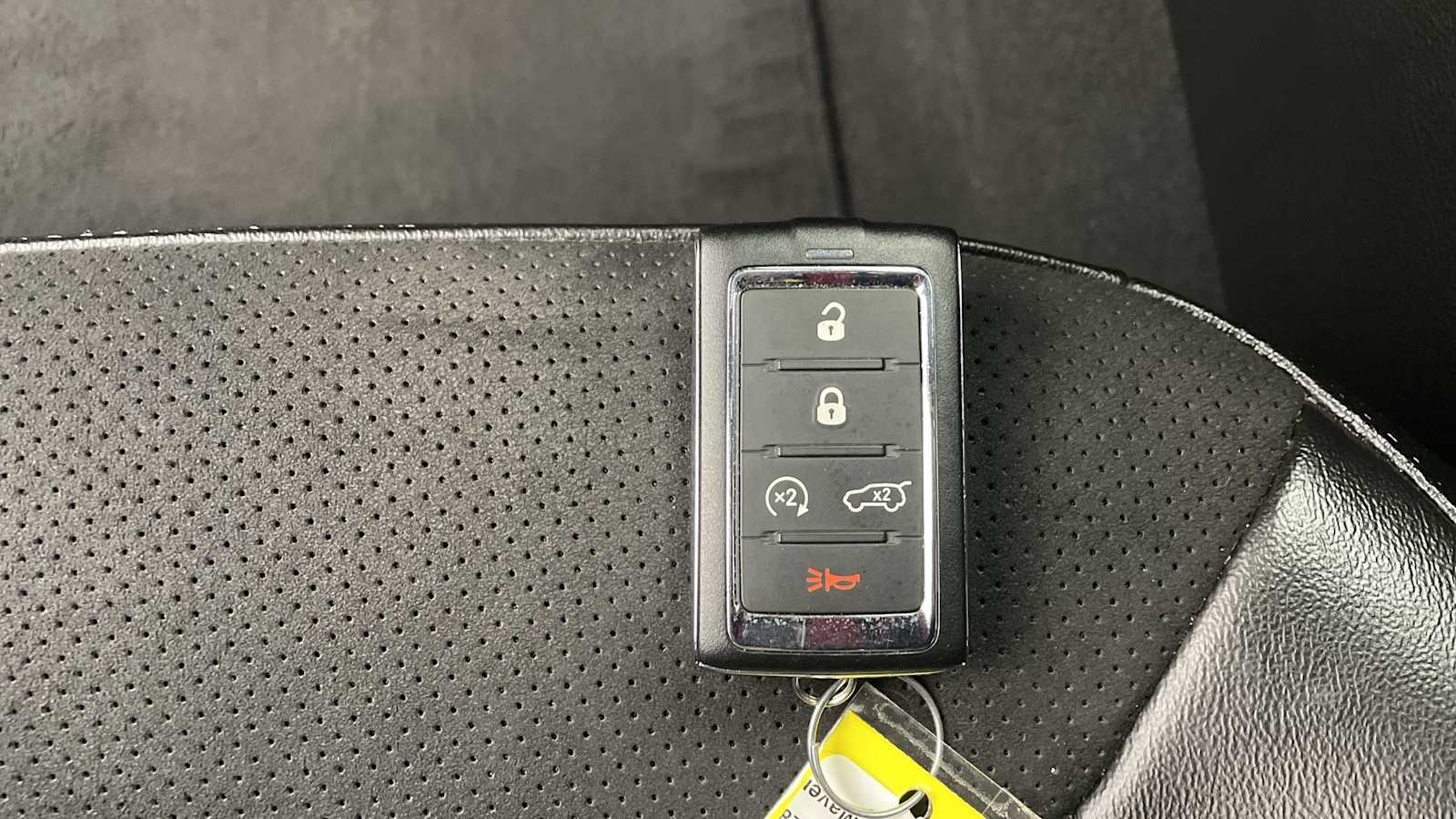 Thumbnail: 2023 Jeep Grand Cherokee - 22