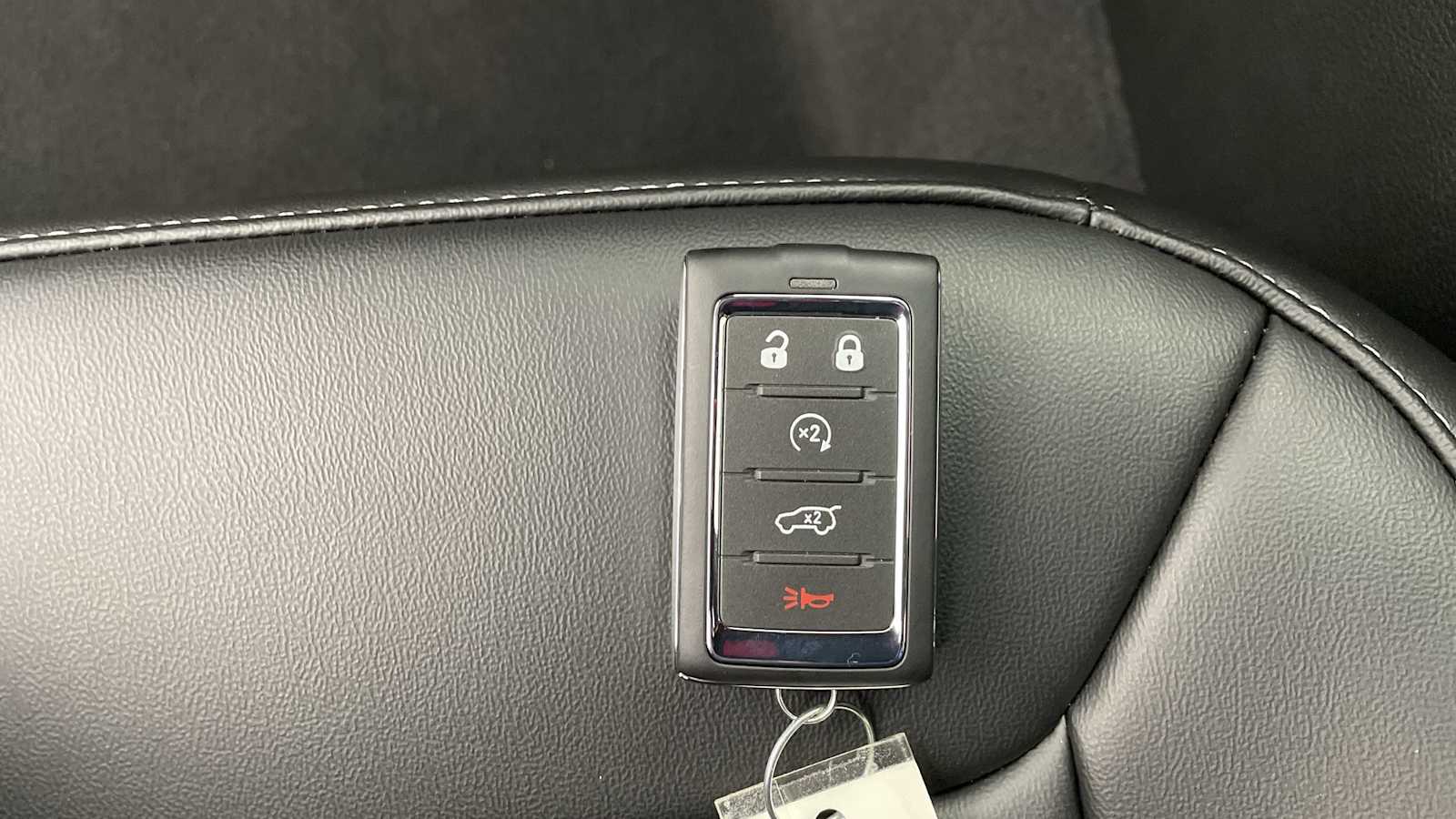 Thumbnail: 2025 Jeep Grand Cherokee - 25