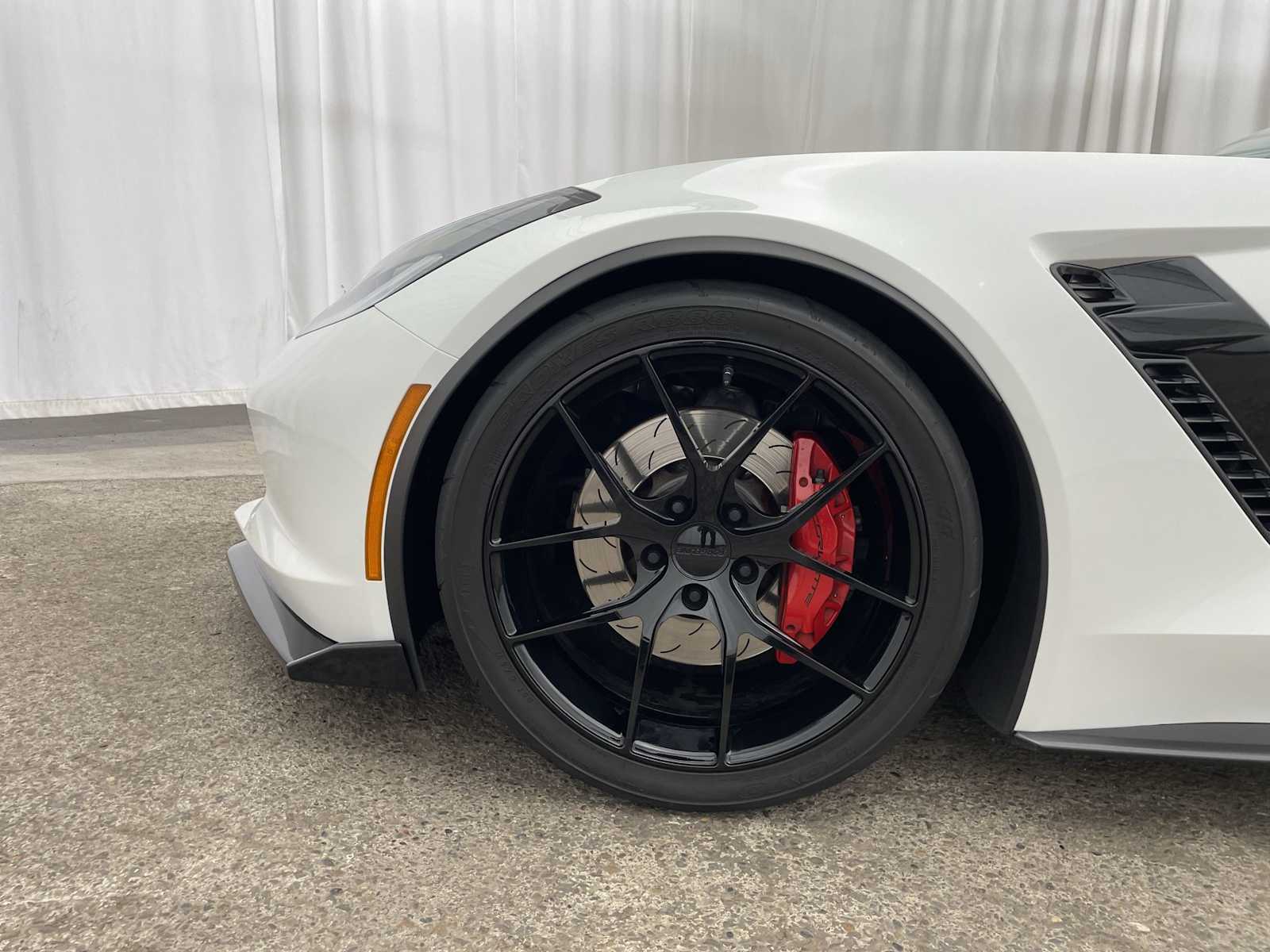 Thumbnail: 2014 Chevrolet Corvette - 36