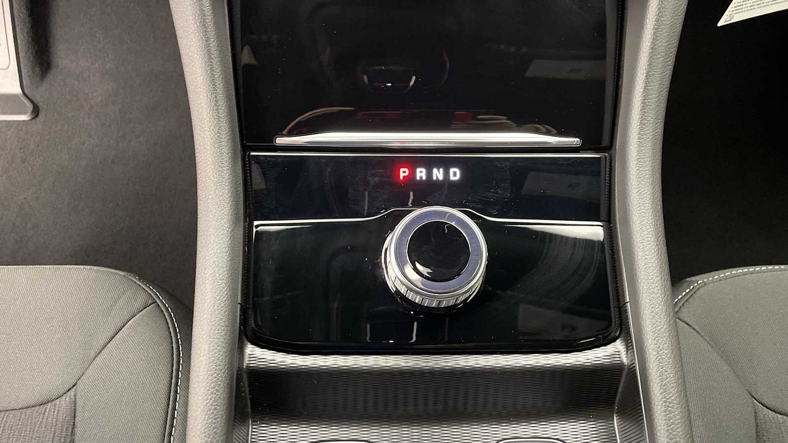 Thumbnail: 2025 Jeep Grand Cherokee - 19