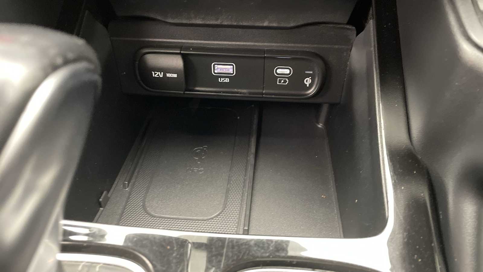 Thumbnail: 2023 Kia Telluride - 22