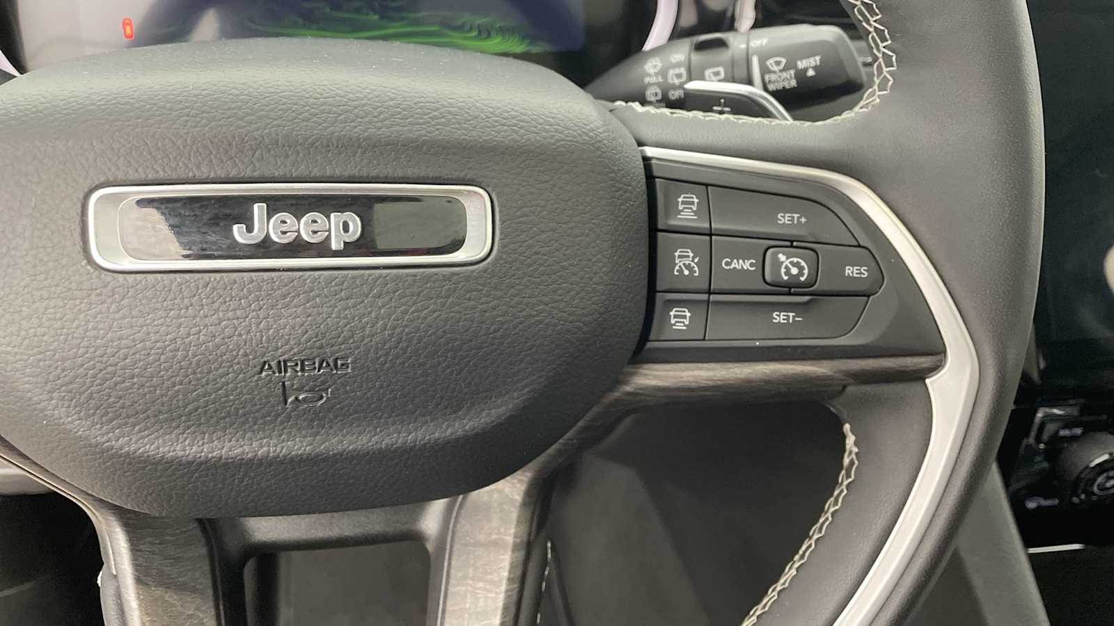 Thumbnail: 2023 Jeep Grand Cherokee - 16