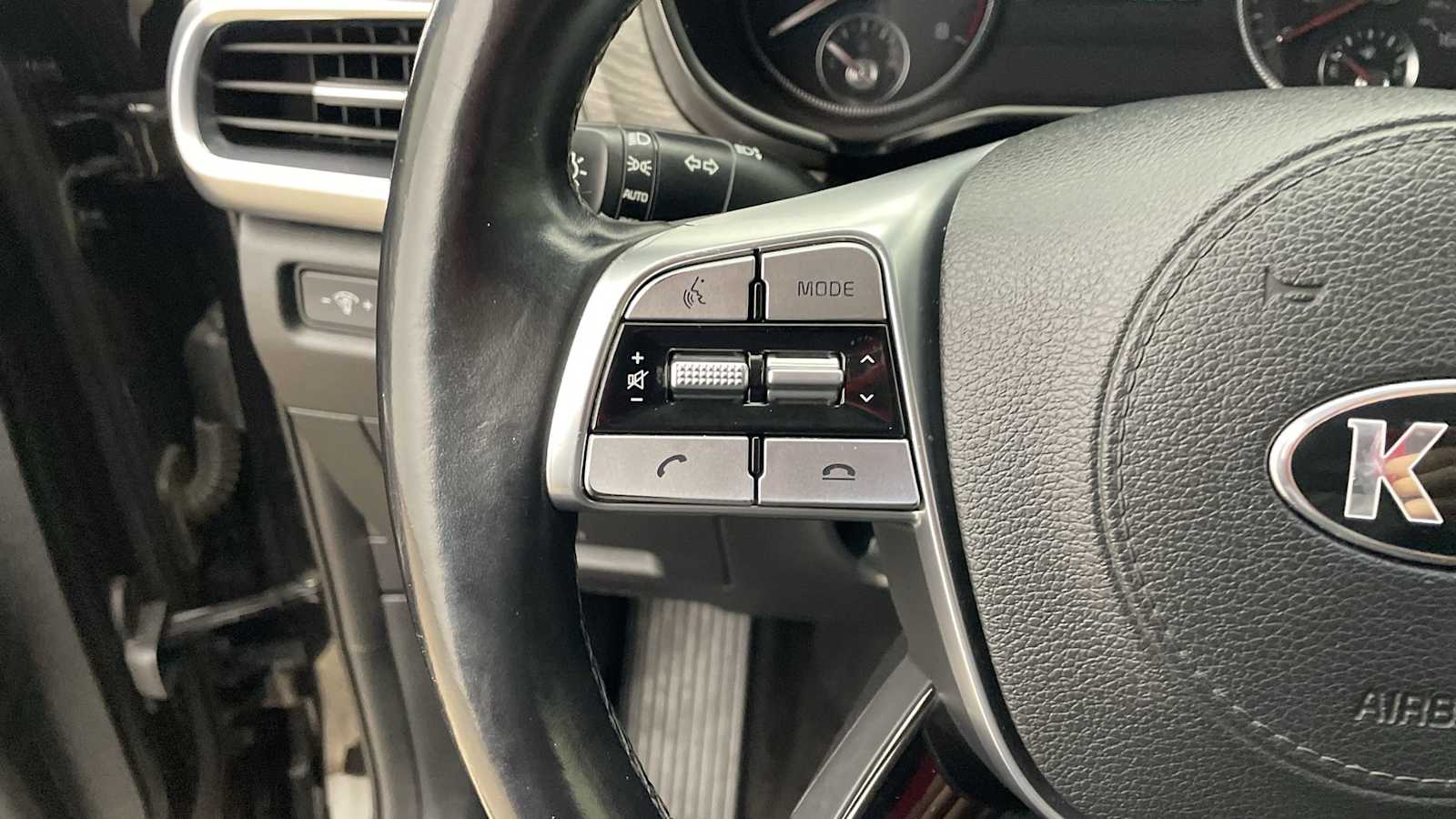 Thumbnail: 2021 Kia Telluride - 15