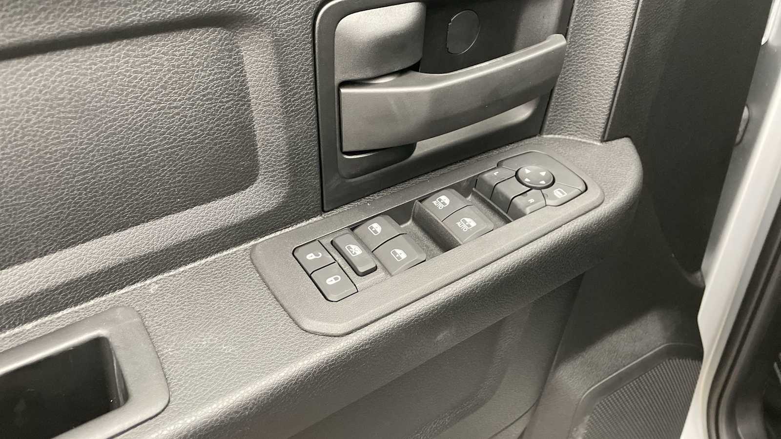 Thumbnail: 2026 RAM 3500 - 7