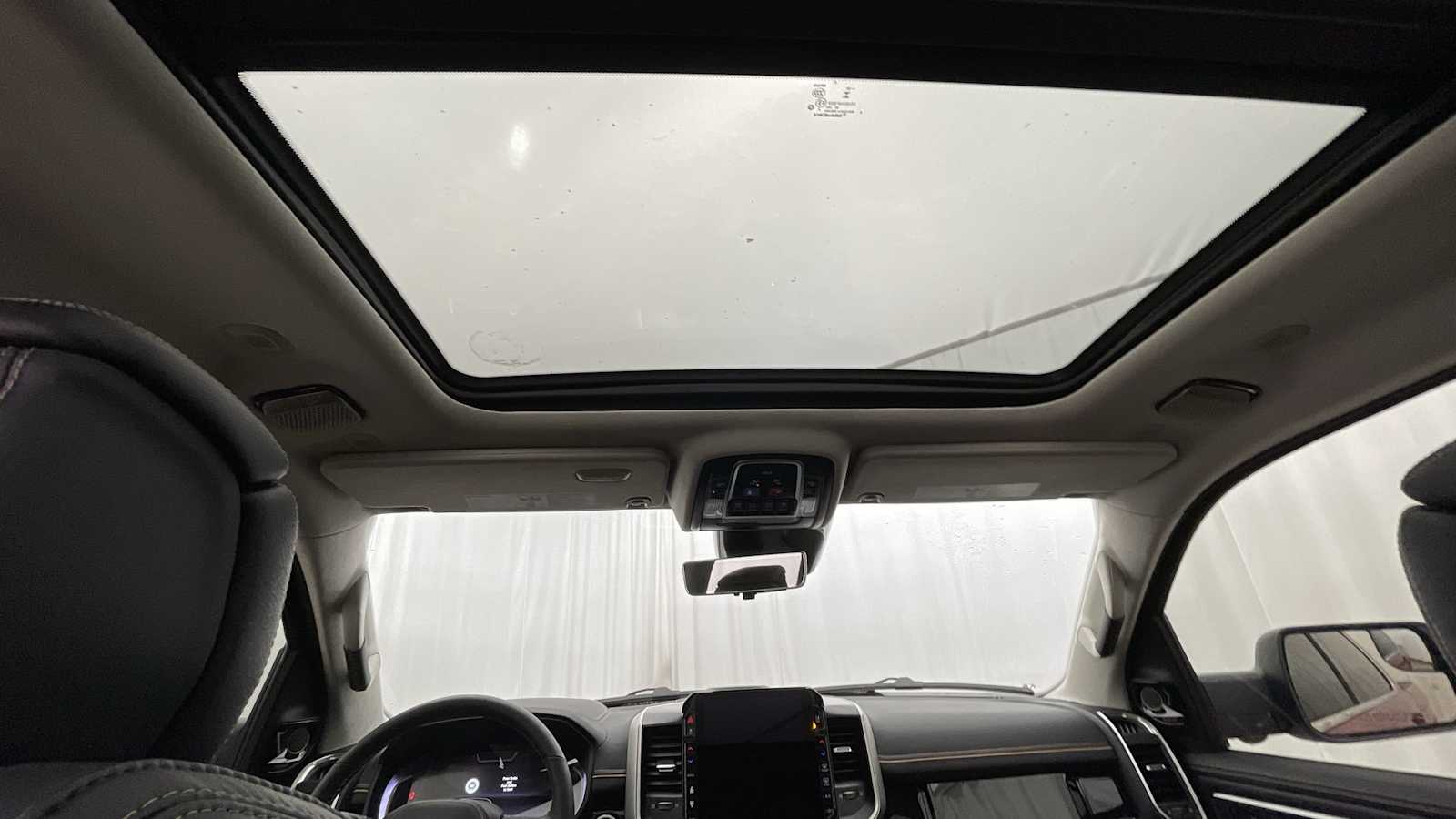 Thumbnail: 2026 RAM 1500 - 9