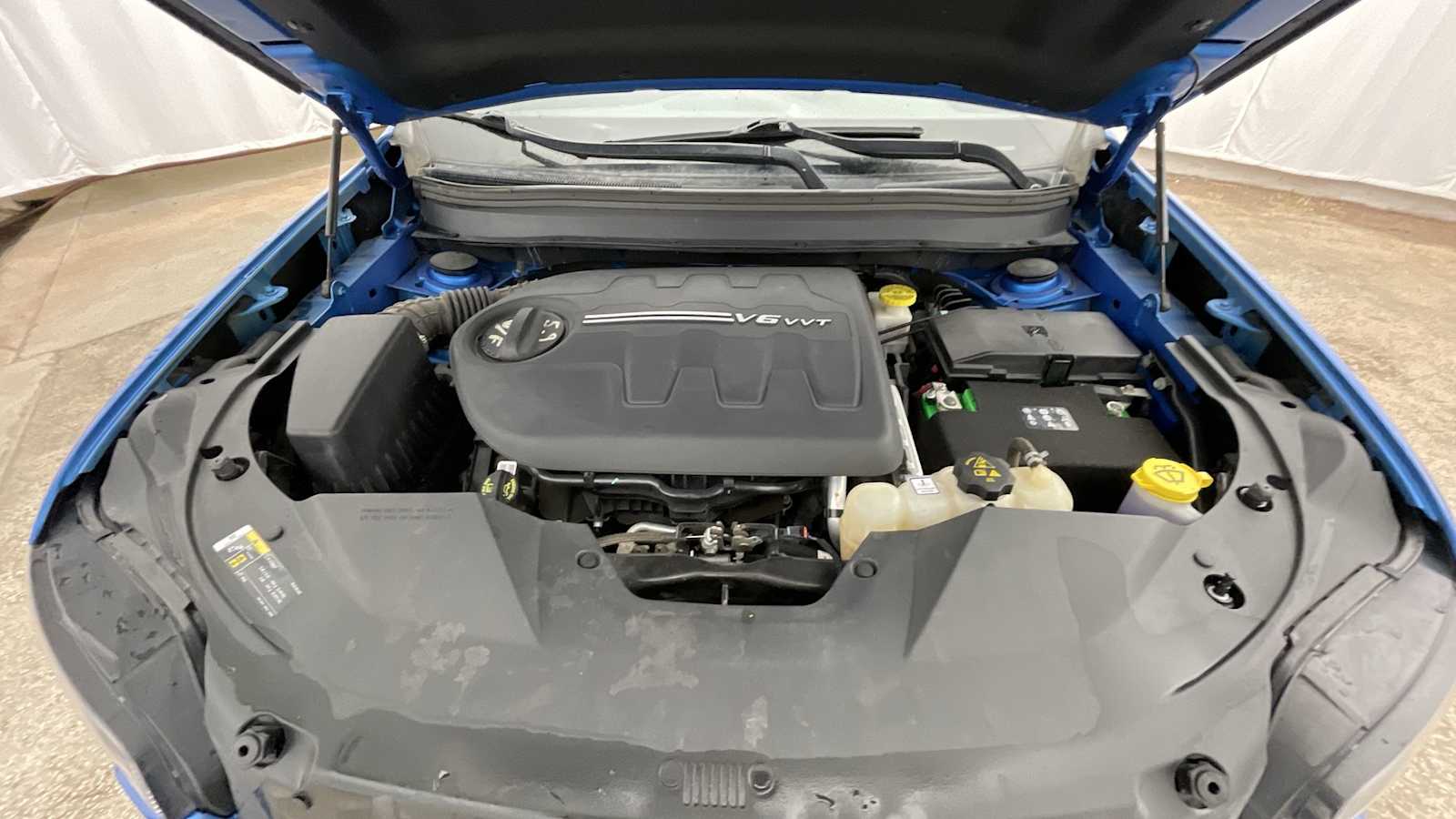 Thumbnail: 2019 Jeep Cherokee - 29