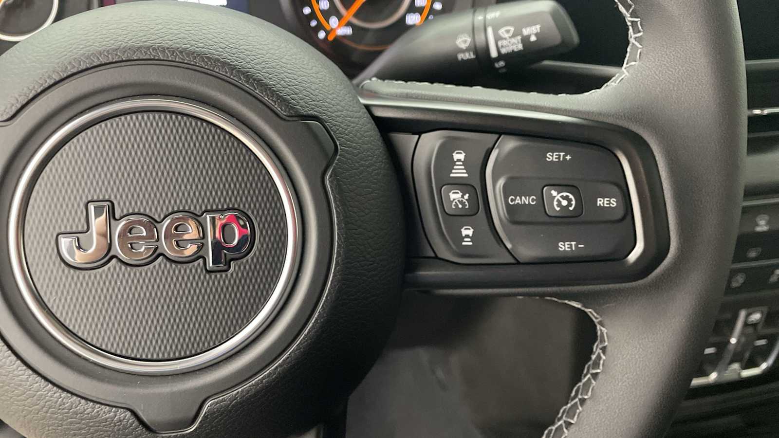 Thumbnail: 2026 Jeep Gladiator - 15