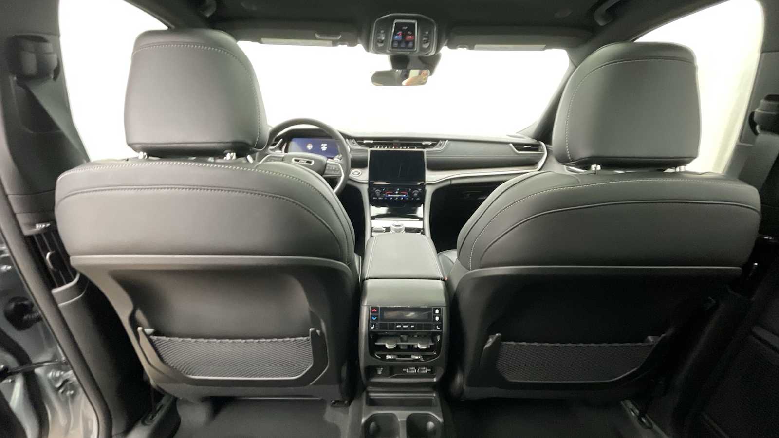 Thumbnail: 2025 Jeep Grand Cherokee - 8