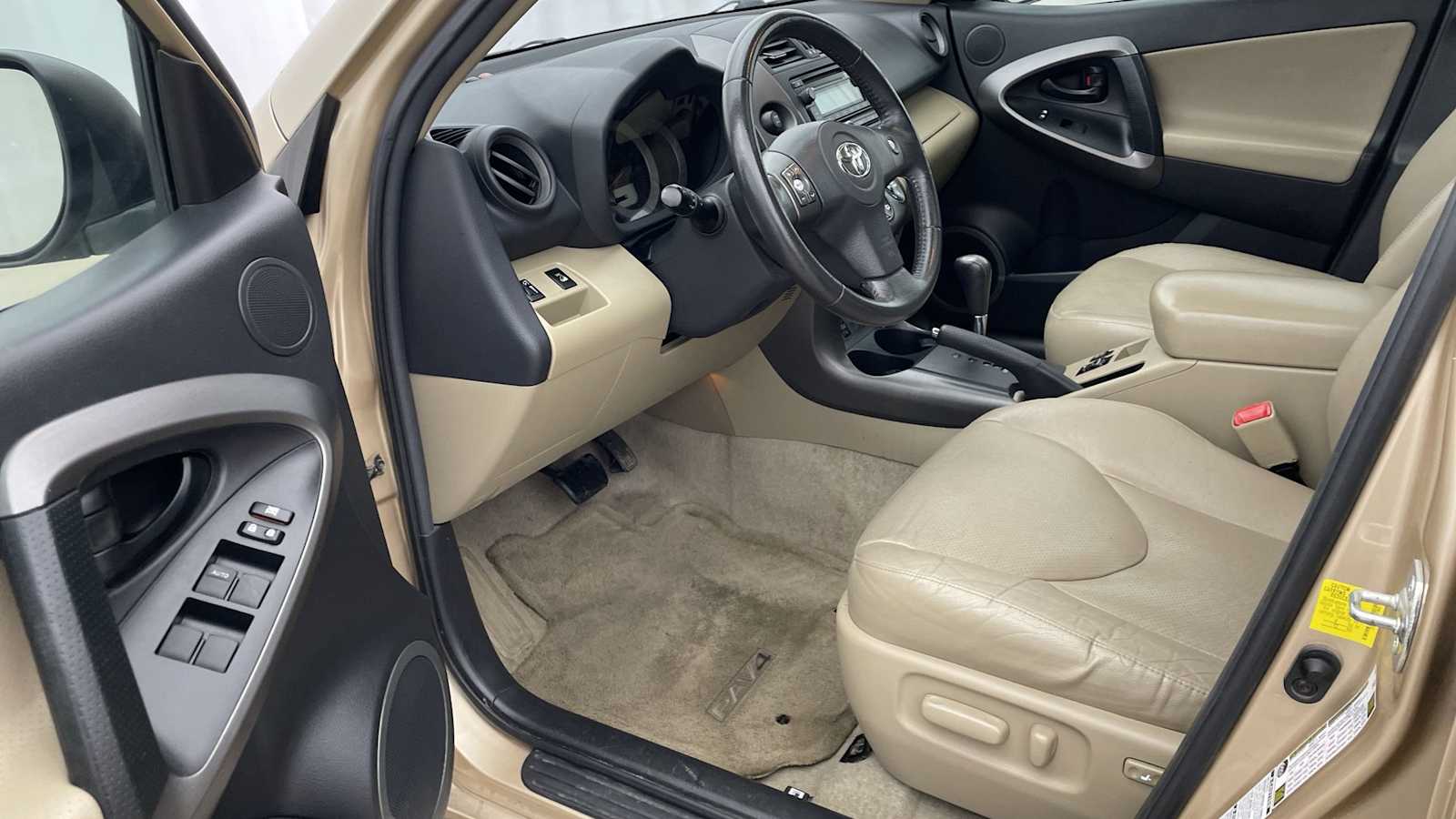 Thumbnail: 2012 Toyota RAV4 - 2