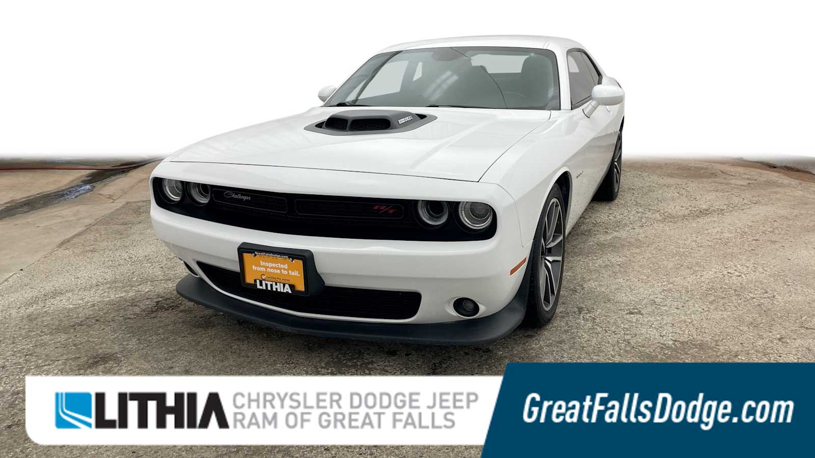 2022 Dodge Challenger R/T's photo