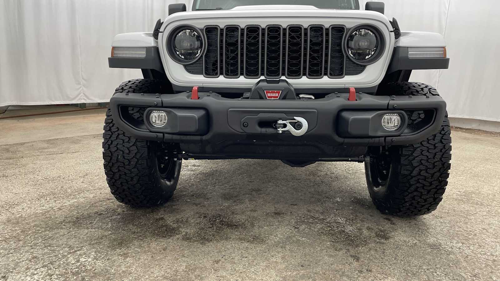 Thumbnail: 2026 Jeep Wrangler - 40