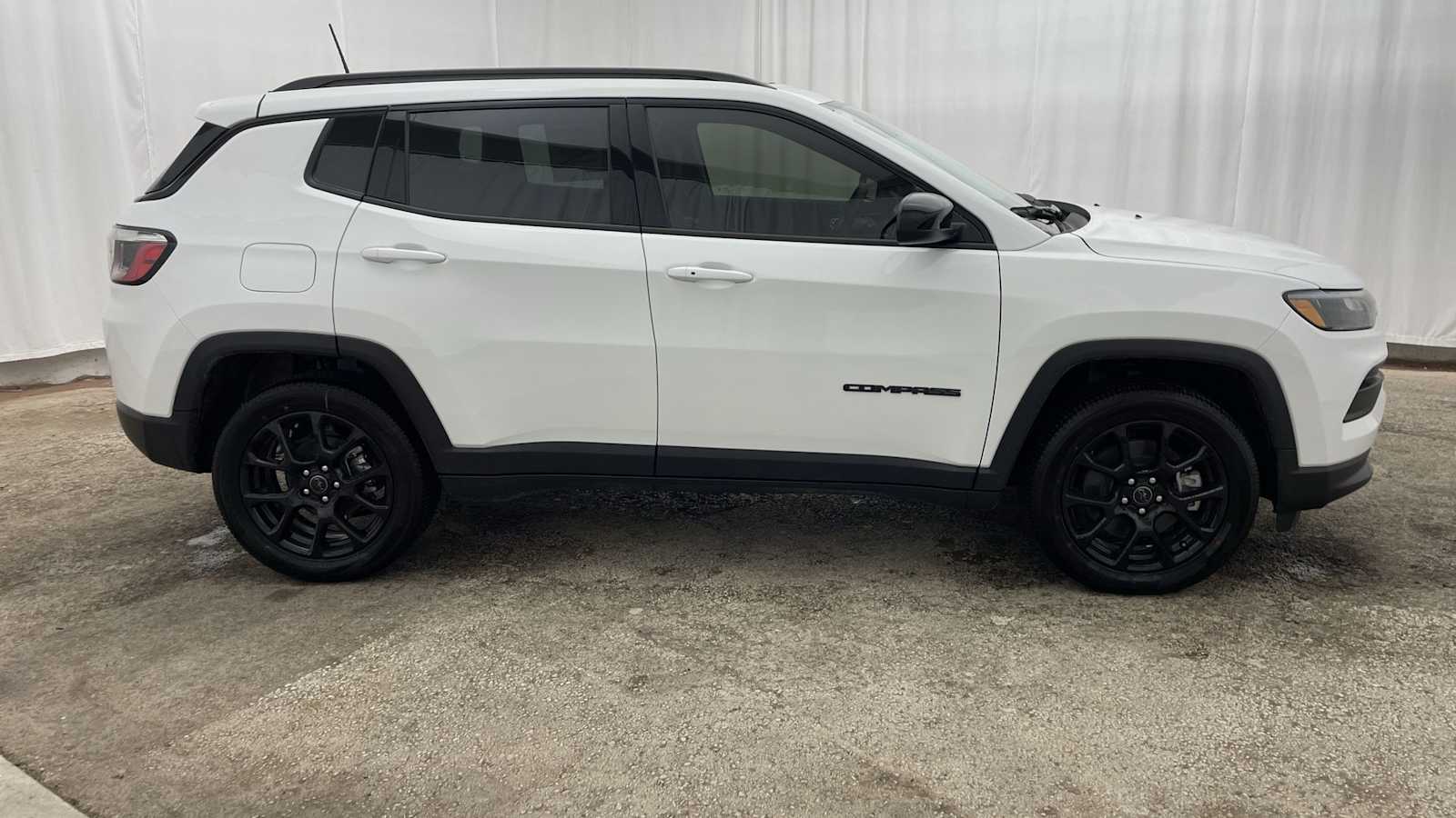 Thumbnail: 2026 Jeep Compass - 34