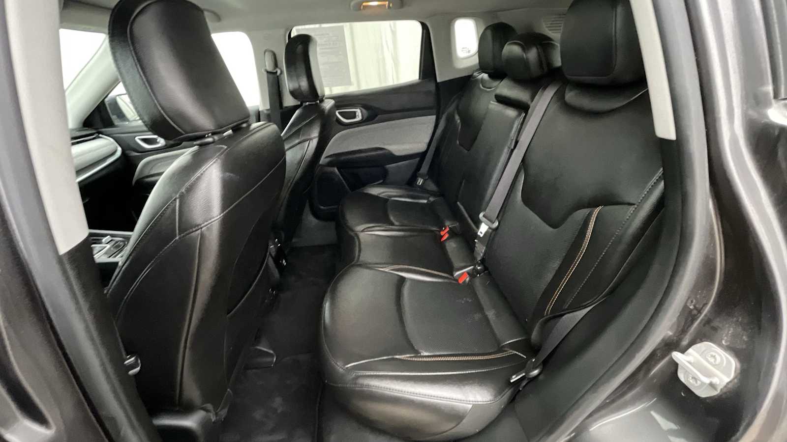 Thumbnail: 2022 Jeep Compass - 8